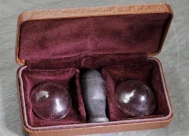 Первые контактные линзы